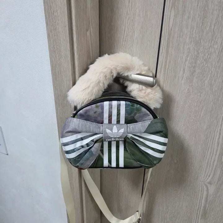 [BUNJANG] Kelly's Upcycling Bunny Bag / 켈리즈 업사이클링 바니백