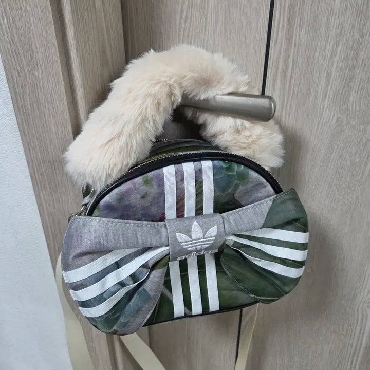 [BUNJANG] Kelly's Upcycling Bunny Bag / 켈리즈 업사이클링 바니백