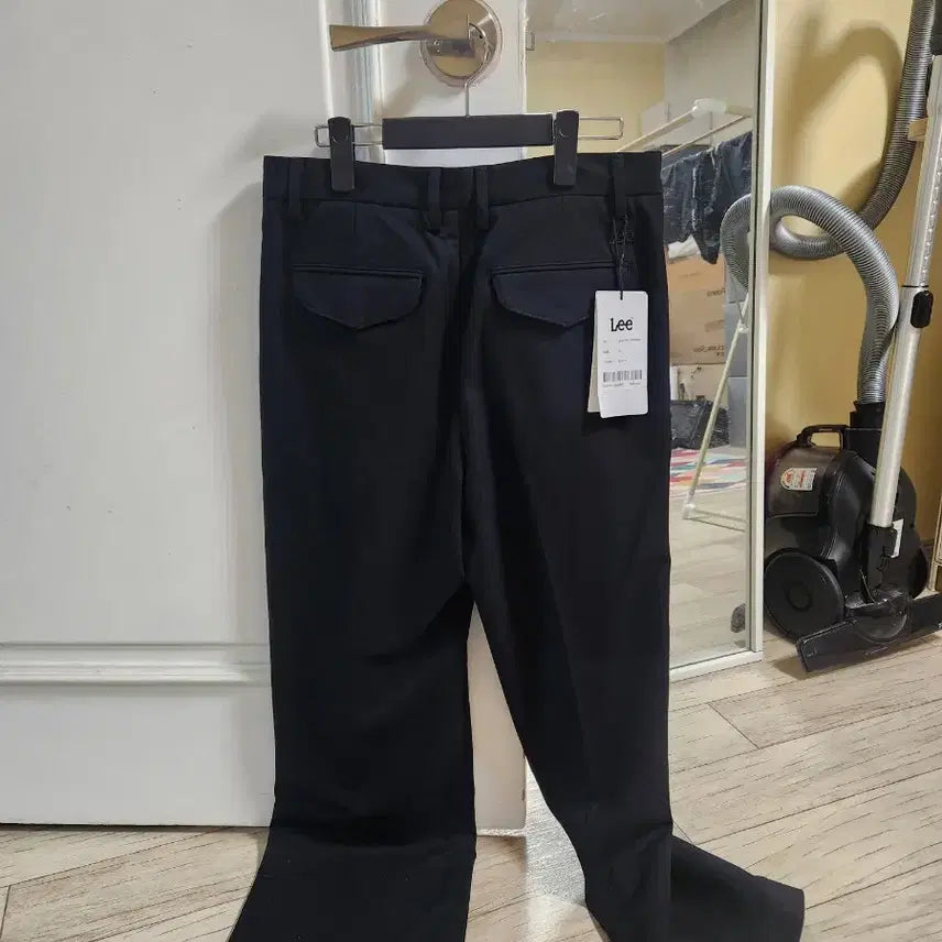 [BUNJANG] LEE Slacks Two-Tuck Pants Black / 리 LEE 슬랙스 투턱 팬츠 블랙