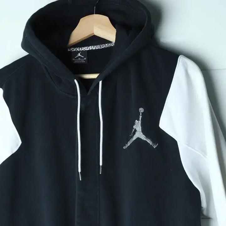 [BUNJANG] Jordan Varsity Windbreaker Jacket / (M-L) 조던 집업 바람막이 점퍼자켓 바시티 야구 올드스쿨-1756B