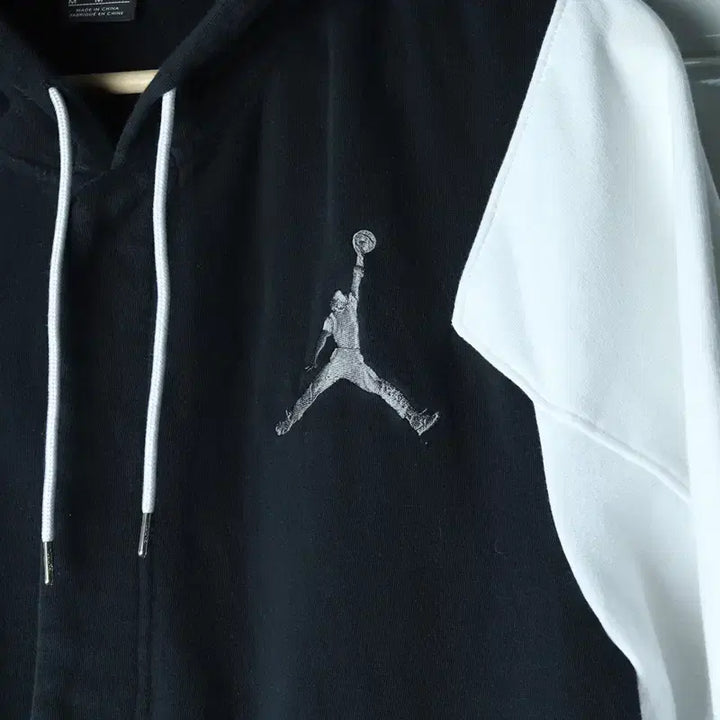 [BUNJANG] Jordan Varsity Windbreaker Jacket / (M-L) 조던 집업 바람막이 점퍼자켓 바시티 야구 올드스쿨-1756B