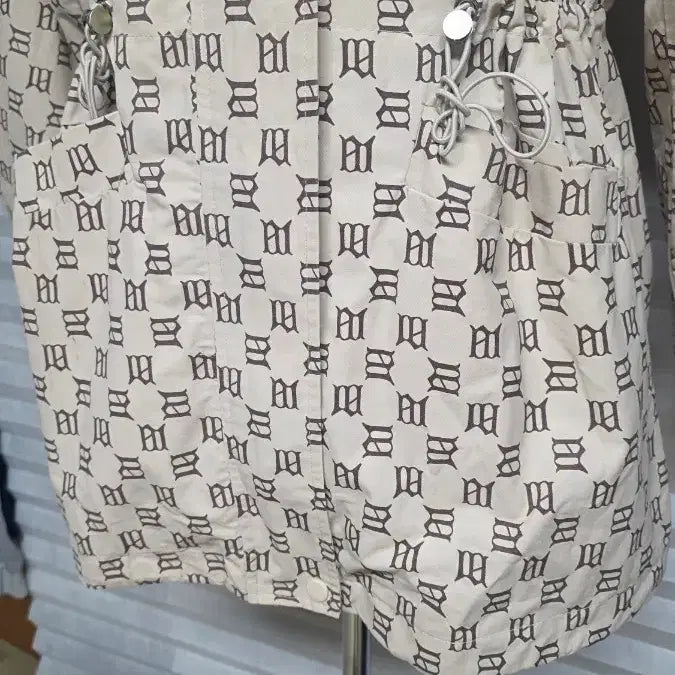 [SOLD OUT] DENIM FASHION JEANS 패턴 후드 바람막이