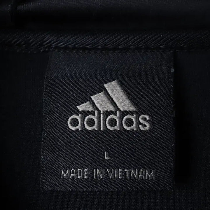 [BUNJANG] Adidas Windbreaker Jacket with Small Logo - Black / (L) 아디다스 집업 바람막이 점퍼자켓 기능성 스몰로고 블랙-17585