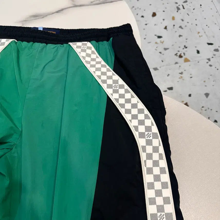 [BUNJANG] Louis Vuitton Technical Jogger Pants L Green / 루이비통 테크니컬 조거팬츠 L 그린
