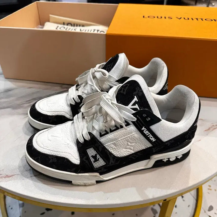 [BUNJANG] Louis Vuitton Trainer Sneakers Black 7.5 Size / 루이비통 트레이너 스니커즈 블랙 7.5사이즈