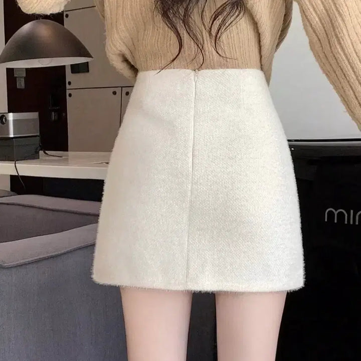 [BUNJANG] Ivory Wool Mini Skirt / 아이보리 모직 미니 스커트 울 치마 플레어 a라인 h라인 겨울 짧치 흰색