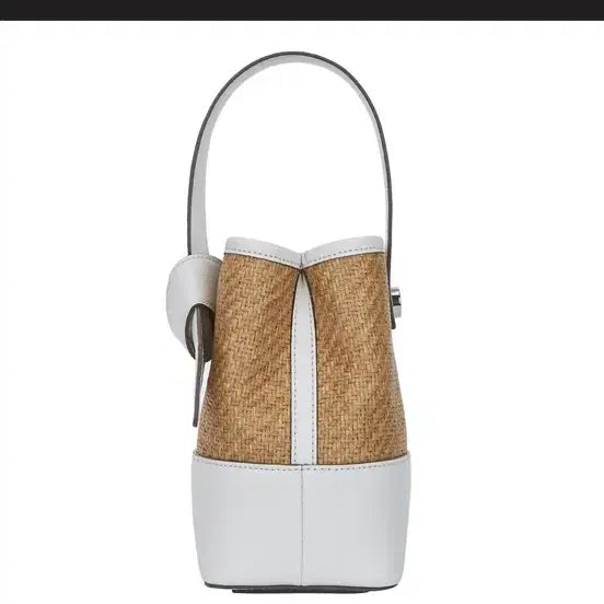 [BUNJANG] OSTKAKA Rattan Bag White / 오스트카카 라탄백 화이트 (단종상품)