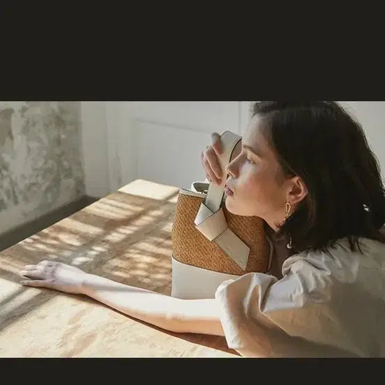 [BUNJANG] OSTKAKA Rattan Bag White / 오스트카카 라탄백 화이트 (단종상품)