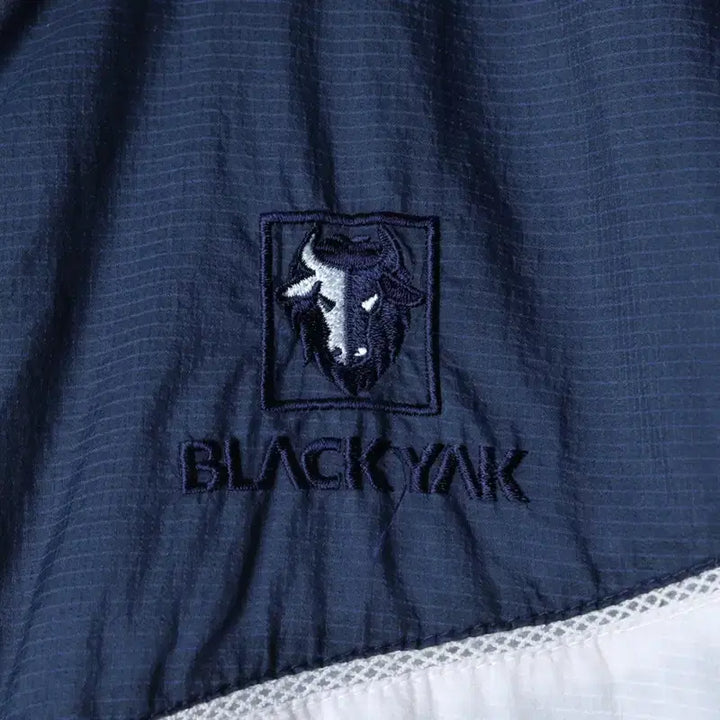 [BUNJANG] Black Yak Lightweight Navy Windbreaker Jacket / (L) 블랙야크 집업 바람막이 점퍼자켓 경량 네이비 올드스쿨-175A0