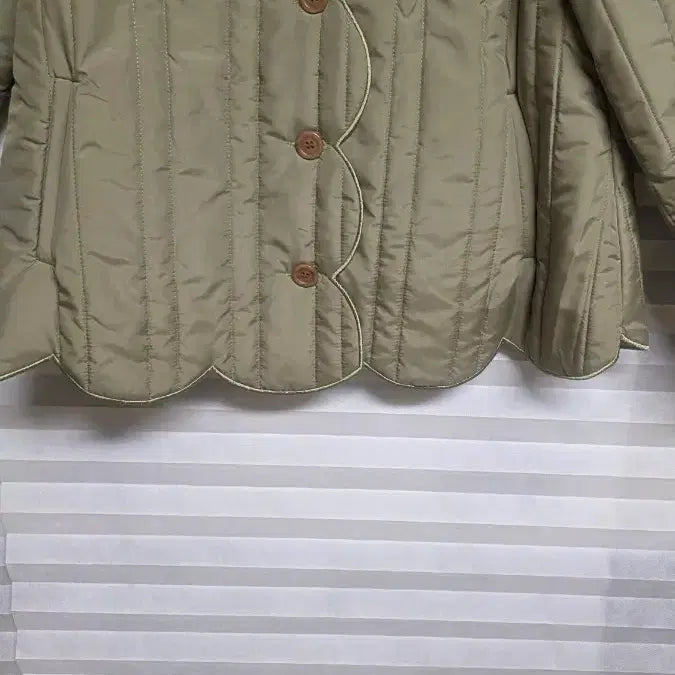 [BUNJANG] Quilted Lightweight Jacket - Khaki / 여성 퀼팅 경량 자켓 카키