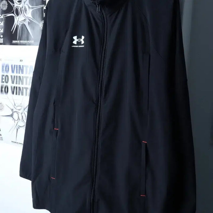 [BUNJANG] Under Armour Windbreaker Jacket / (XL-2XL) 언더아머 집업 바람막이 점퍼자켓 기능성 블랙-175B0