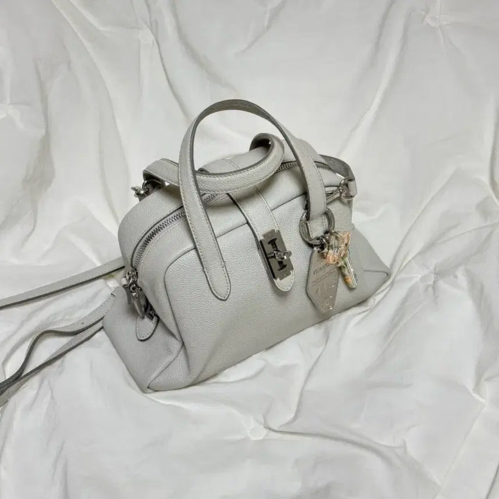 [BUNJANG] Vunque Talk Tote Light Beige Bag / (상태 최상+키링 포함)분크 토크 토트 라이트 베이지+백참 키링
