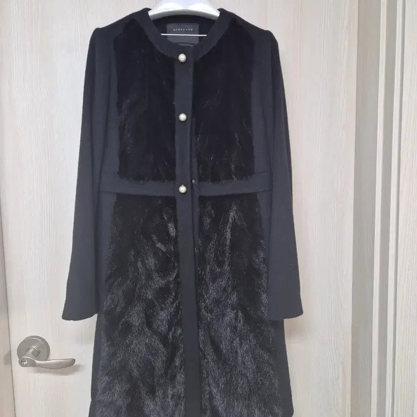 [BUNJANG] RenieBonn Mink-Trimmed Cashmere Coat / 레니본 밍크배색 캐시미어 코트