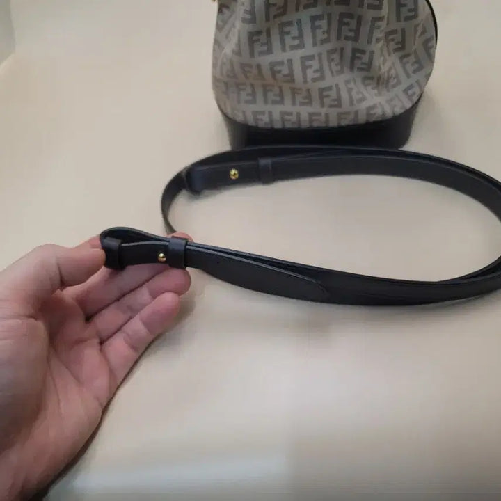 [BUNJANG] Fendi Montresor Bucket Bag - Refurbished Unique Design / 펜디 리폼 몬트레조 버킷백 - 세상에 단 하나뿐인 매력!
