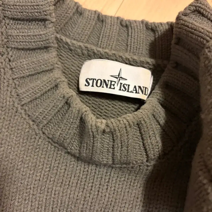 [BUNJANG] Stone Island Crewneck Knit Sweater - Grey (Size 100) / 스톤아일랜드 크루넥 니트 스웨터 100