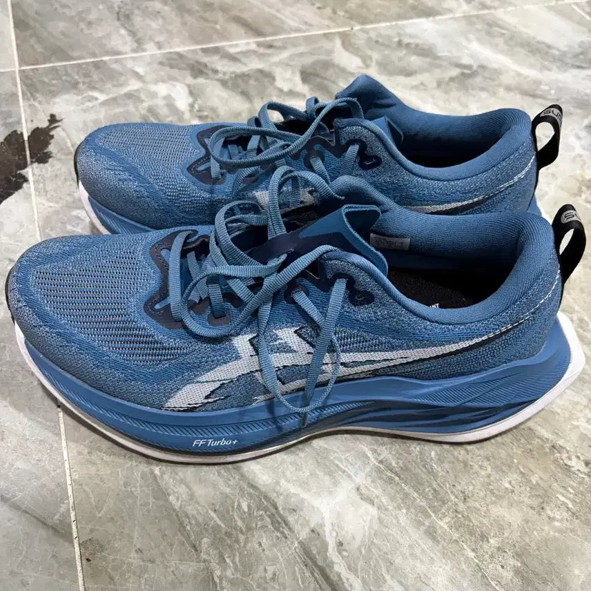 [BUNJANG] Asics Superblast 2 Running Shoes / 아식스 슈퍼블라스트 2 270사이즈 판매합니다