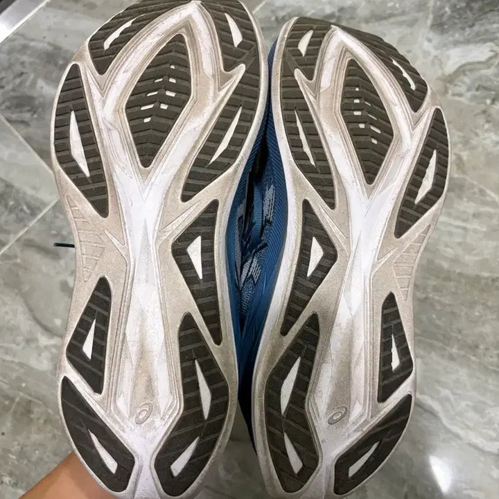 [BUNJANG] Asics Superblast 2 Running Shoes / 아식스 슈퍼블라스트 2 270사이즈 판매합니다