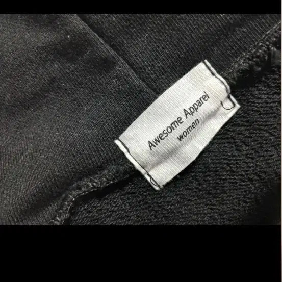 [BUNJANG] Awesome Needs Black Cropped Hooded Zip-Up / 어썸니즈 블랙 후드 집업 크롭 기장