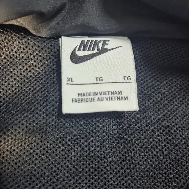 [BUNJANG] Nike Club Half-Zip Anorak Jacket / 나이키 클럽 하프집 아노락 흰/검(흰L/검XL)