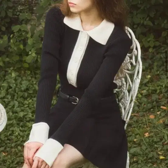 [BUNJANG] EVMOIU Black Knit Sweater / 에브모우 EVMOIU 카라넥 블랙 니트