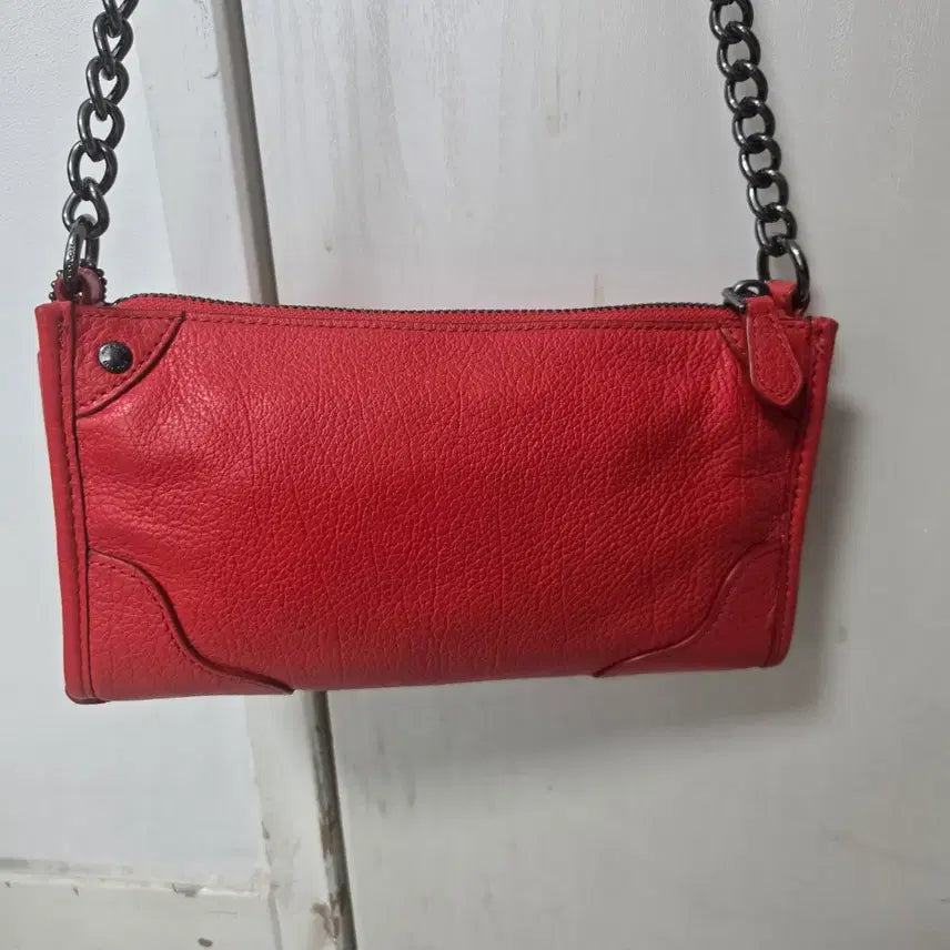[BUNJANG] Coach Red Chain Crossbody Bag / 코치 레드 체인 크로스백
