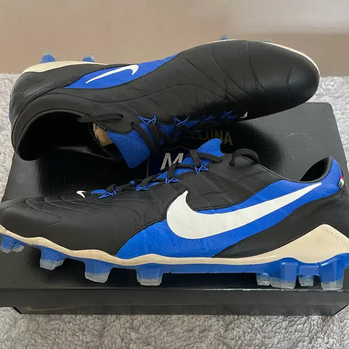 [BUNJANG] Nike Hypervenom Phantom 3 GX SE Limited Edition FG Soccer Cleats / [280]나이키 하이퍼베놈 팬텀3 GX SE