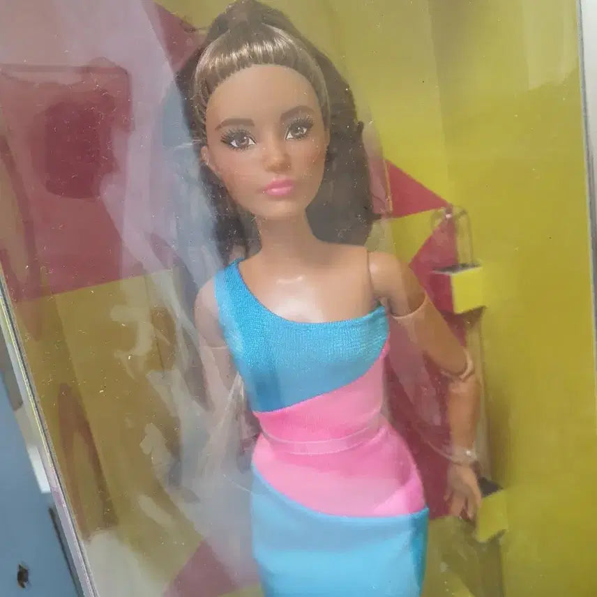 [BUNJANG] Look Barbie #12 Doll / 룩바비 #12번