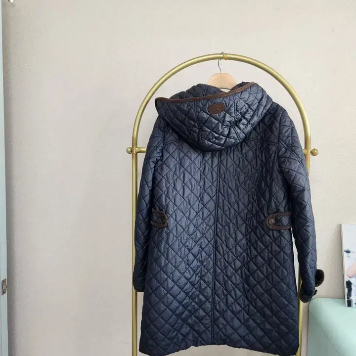 [BUNJANG] BCBG Navy Quilted Hooded Coat / 비씨비지 네이비 퀼팅 후드 코트