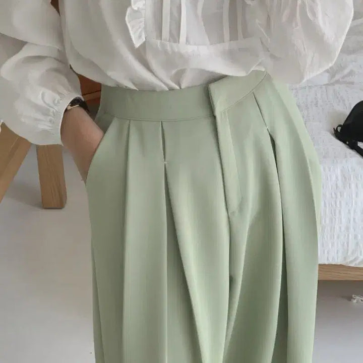 [BUNJANG] Mint Wide Pleated Slacks / 민트 와이드 핀턱 슬랙스