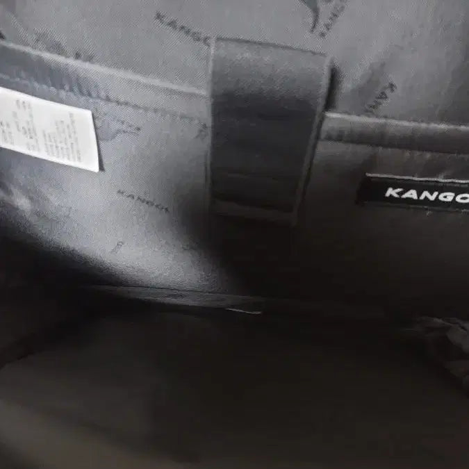 [BUNJANG] Kangol Icon Spark Backpack Black / 캉골 가방 2026신상 전국완판! 아이콘 스파크 백팩 블랙 책가방 새제품