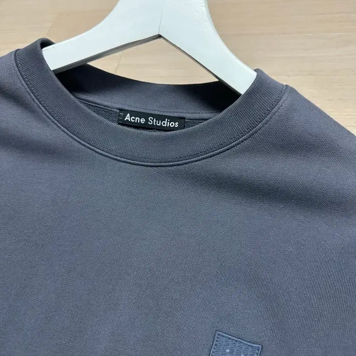 [BUNJANG] Acne Studios Fepa Sweatshirt / 아크네 포바 맨투맨 (스톤색상)