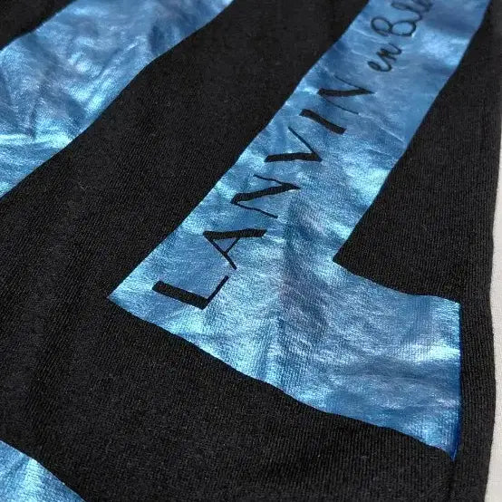 [BUNJANG] LANVIN en Bleu Metallic Blue Logo T-Shirt / [L] LANVIN en Bleu 메탈릭 블루 로고 티셔츠
