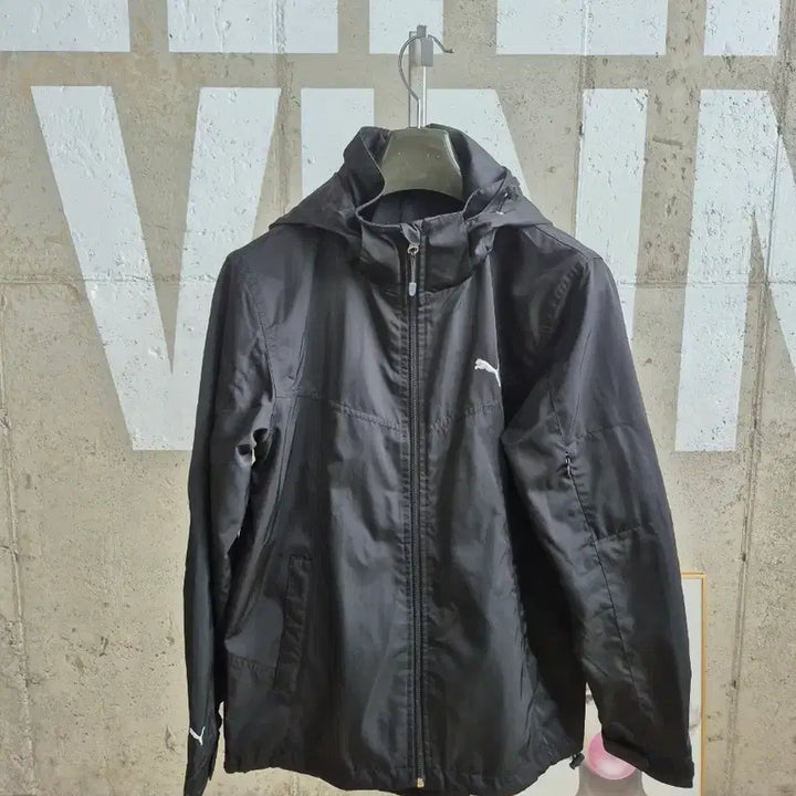 [BUNJANG] Puma Black Hooded Windbreaker Jacket / 푸마 블랙 후드 바람막이 자켓