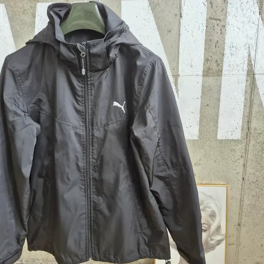 [BUNJANG] Puma Black Hooded Windbreaker Jacket / 푸마 블랙 후드 바람막이 자켓