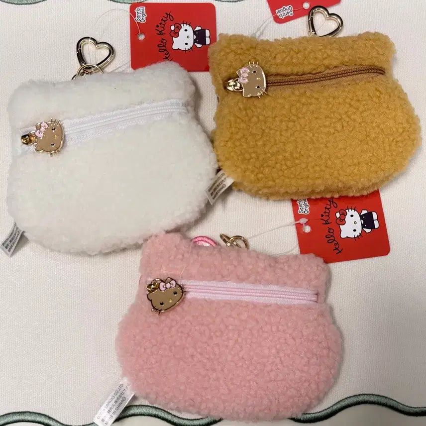 [BUNJANG] Hello Kitty Heart Hook Wool Pouch Keyring / 헬로키티 하트고리 양털 파우치 키링 (새제품