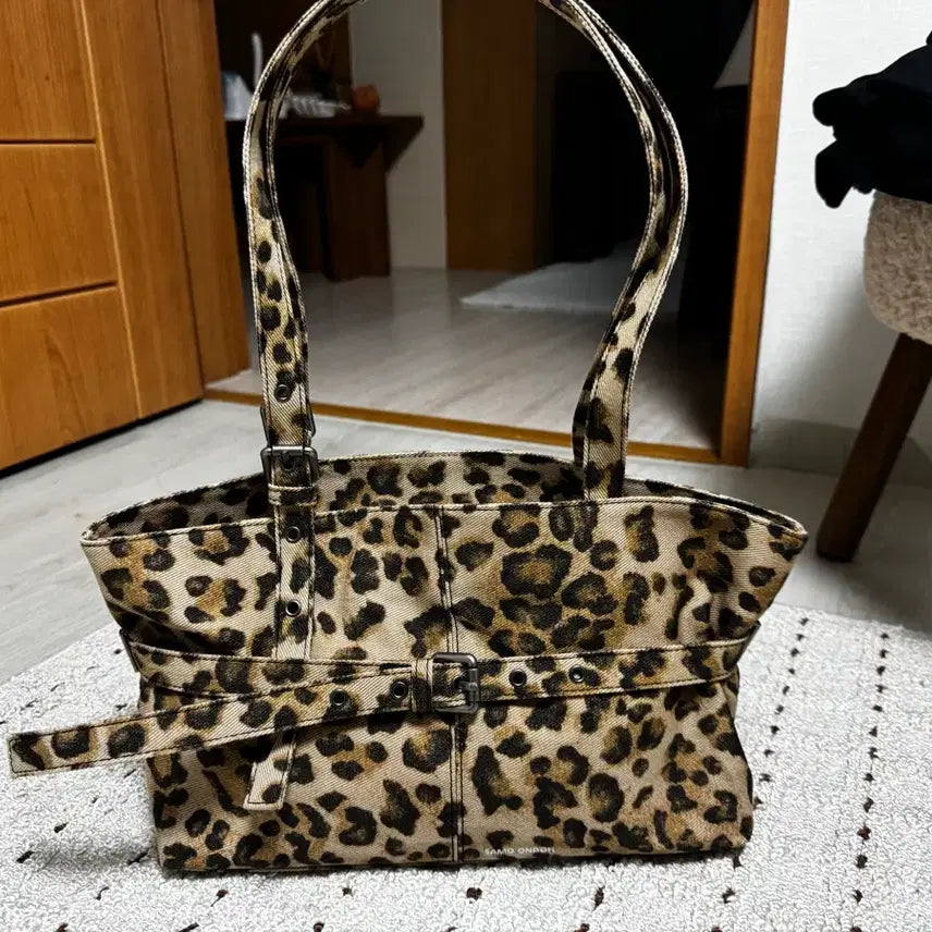 [BUNJANG] Samou Ondo Le Belt Bag Leopard Denim Shoulder Bag / 사모온도 르 벨트백 M 레오파드 데님