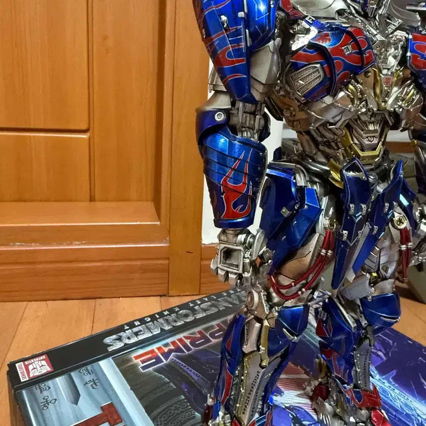 [BUNJANG] Threezero DLX Optimus Prime Action Figure / Threezero DLX 트랜스포머 옵티머스 프라임 액션 피규어