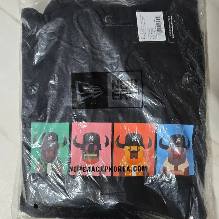 [BUNJANG] New Era Demon Slayer Collaboration Hoodie / 뉴에라(New Era) X 귀멸의 칼날 콜라보 후드티