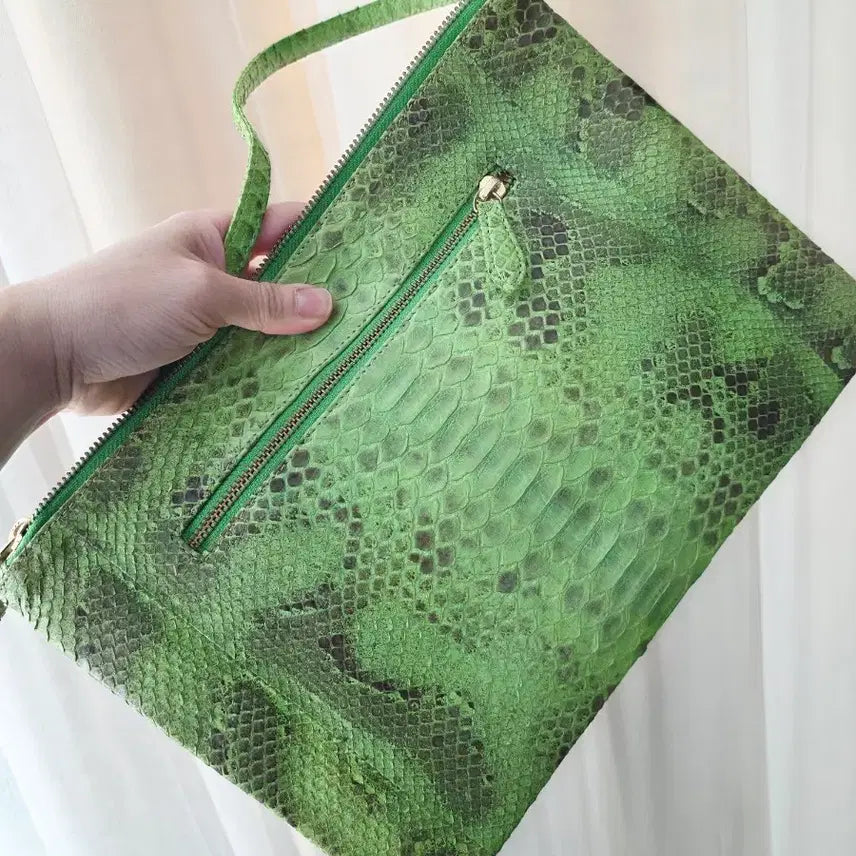 [BUNJANG] LUBA Python Leather Green Square Clutch Shoulder Bag / [LUBA] 뱀가죽 천연 리얼 파이톤 그린 스퀘어 클러치 숄더백