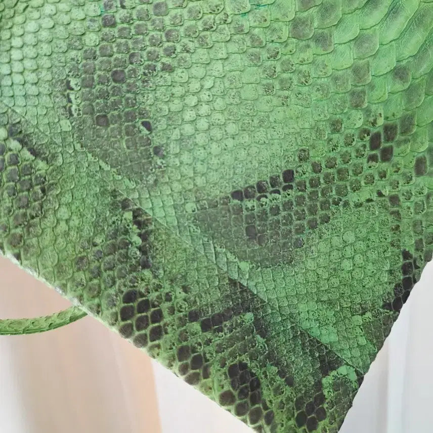 [BUNJANG] LUBA Python Leather Green Square Clutch Shoulder Bag / [LUBA] 뱀가죽 천연 리얼 파이톤 그린 스퀘어 클러치 숄더백