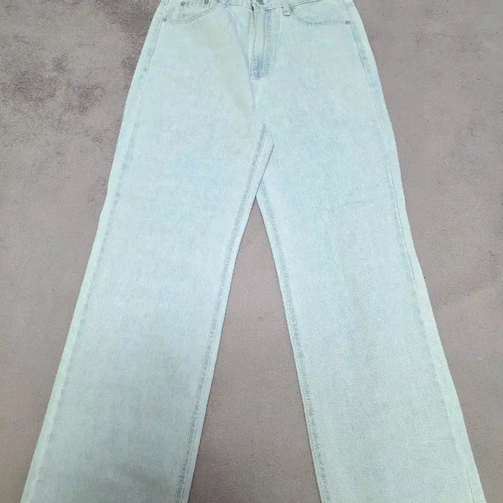 [BUNJANG] Unbranded Straight Jeans Medium / 연청 일자진 새거 미듐