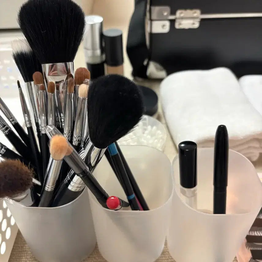 [BUNJANG] Makeup Practical Exam Materials / 메이크업 국가 실기재료 팝니다