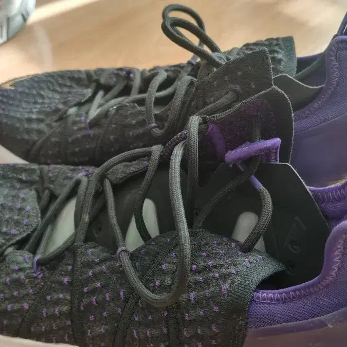 [BUNJANG] Nike LeBron Basketball Shoes Black/Purple US 11 / 나이키 르브론 농구화 블랙/퍼플290