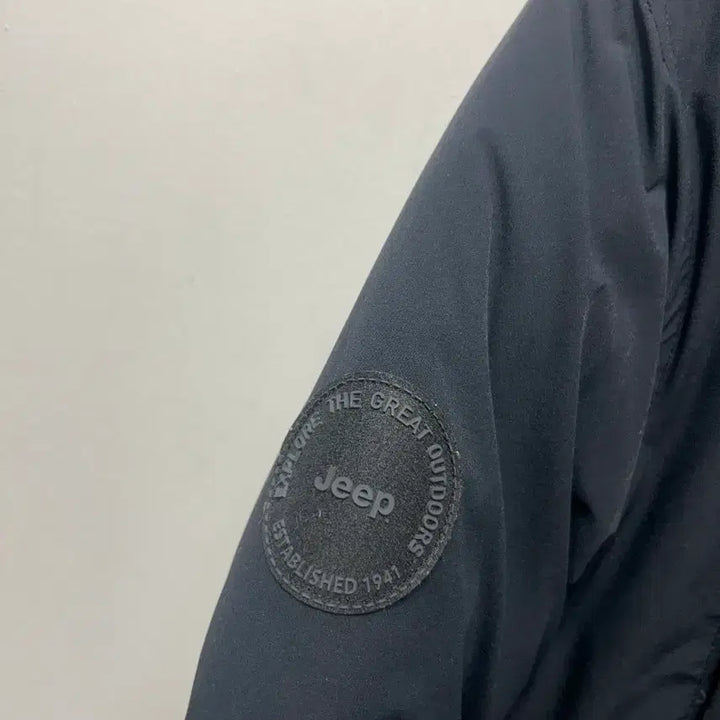 [BUNJANG] Jeep Black Hooded Padded Jumper (M) / JEEP 지프 후드 패딩 블랙 점퍼 M