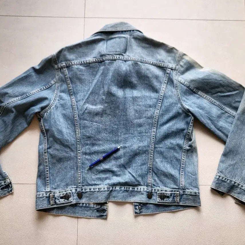 [BUNJANG] Levi's Trucker Jacket / 리바이스 트러커 자켓