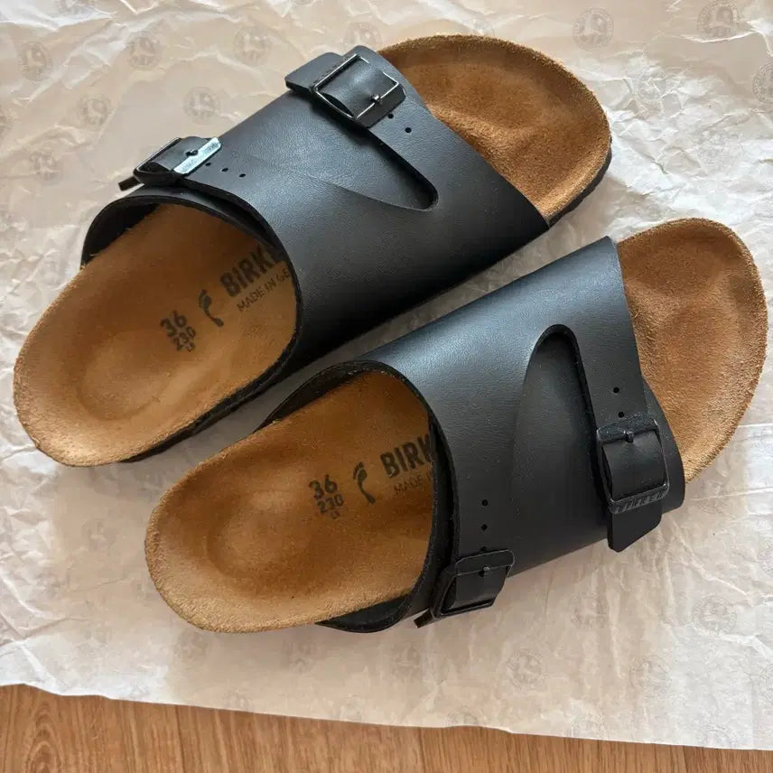 [SOLD OUT] 버켄스탁 취리히 가죽 36 내로우 230mm