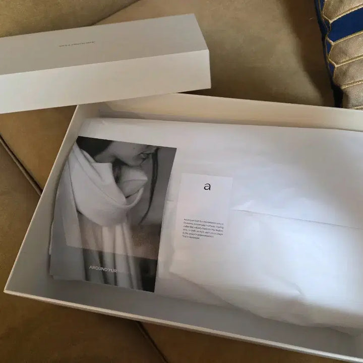 [BUNJANG] Around Yur Cashmere 100% Shawl/Muffler / 어라운드율 로우 캐시100 숄, 머플러 팝니다