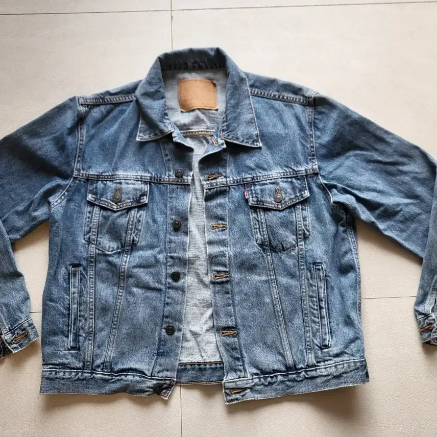 [BUNJANG] Levi's Trucker Jacket / 리바이스 트러커 자켓