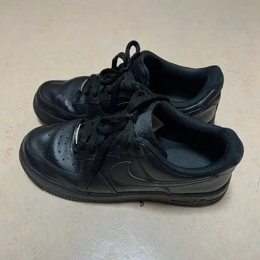 [BUNJANG] Nike Air Force Black Sneakers / 나이키 에어포스 블랙 270
