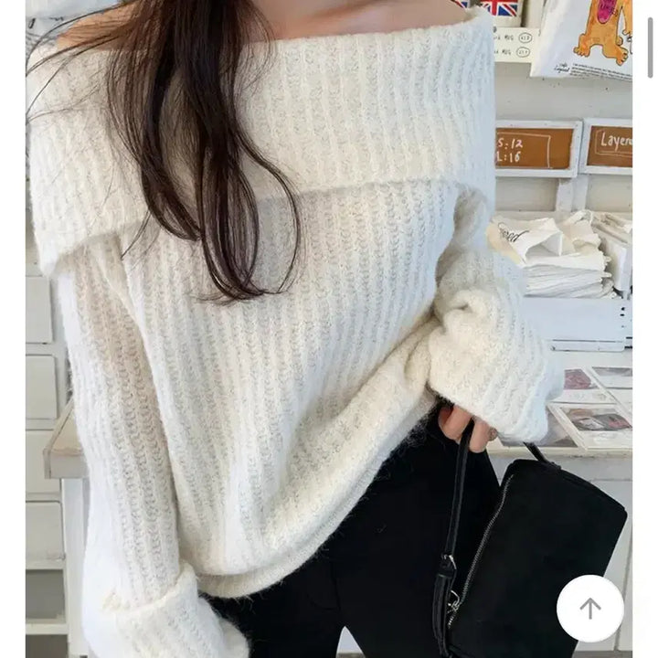 [BUNJANG] Off-shoulder Knit Ivory Top / 오프숄더 니트 아이보리 여리핏